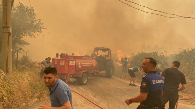 φωτιά-στη-σμύρνη-μάχη-με-τις-αναζωπυρώ-563690062