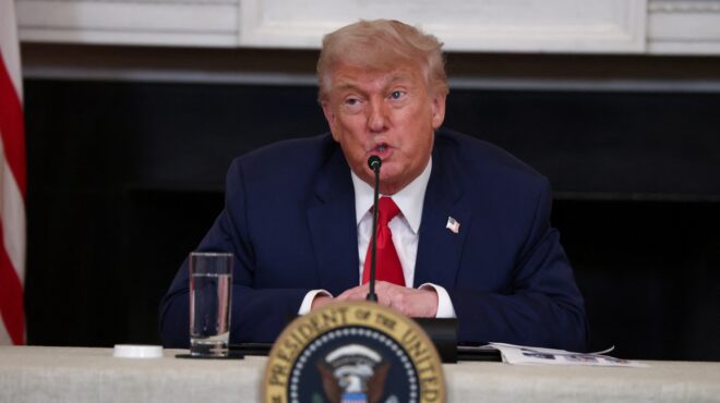 τραμπ-στο-λος-αντζελες-έδρασαν-πληρωμ-563656339