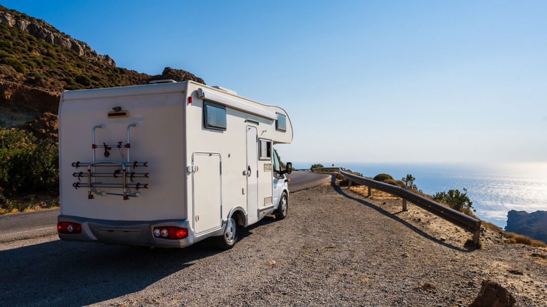 ο-νέος-κοκ-αγαπάει-τα-αυτοκινούμενα-τρ-563683414