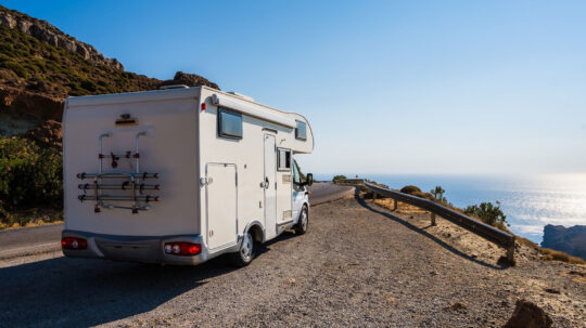 Ο νέος ΚΟΚ αγαπάει τα αυτοκινούμενα τροχόσπιτα