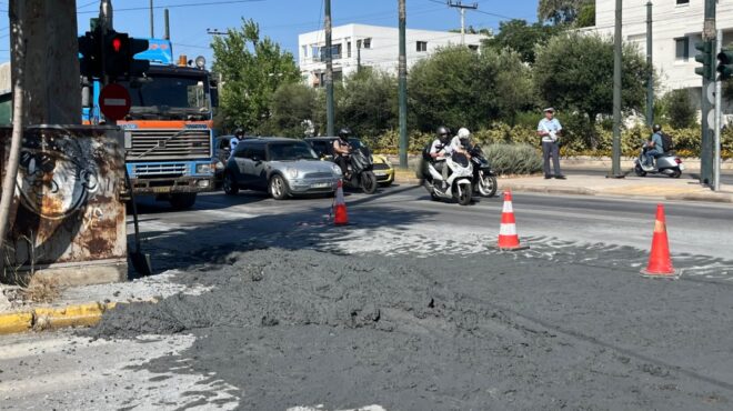 κίνηση-στους-δρόμους-δυσχέρεια-στην-κ-563666317