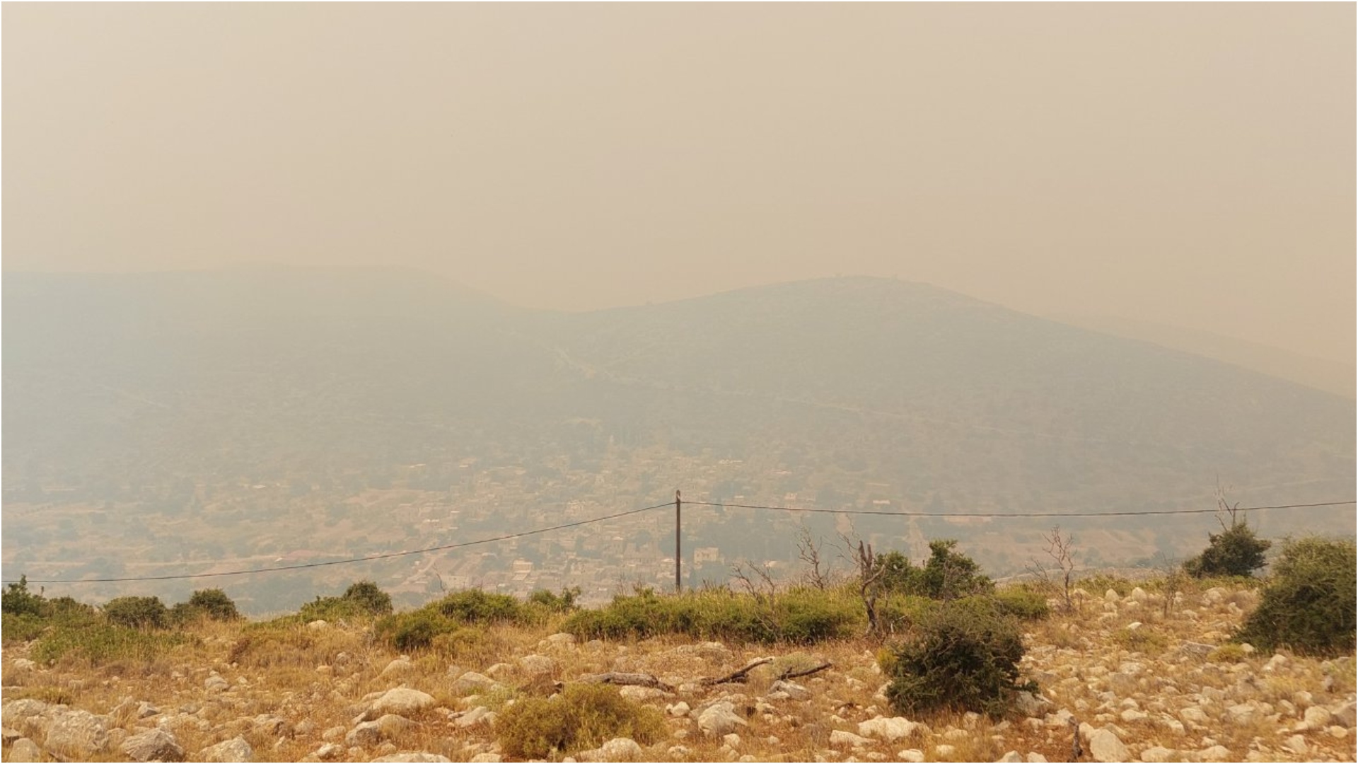 Πυρκαγιές στη Χίο: Δεύτερη νύχτα αγωνίας με το βλέμμα στα Μαστιχοχώρια-4