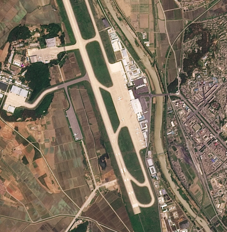 Ως και 30.000 Βορειοκορεάτες στρατιώτες παίρνουν φύλλο πορείας για Ουκρανία – Δορυφορικές εικόνες-1