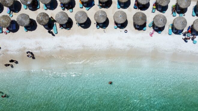 καιρός-αίθριος-με-τη-θερμοκρασία-έως-τ-563691364