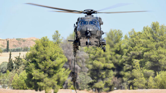 εντός-και-εκτός-κινήσεις-για-ευρωπαϊκ-563695483