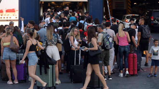ερευνα-ενας-στους-δύο-έχει-ακυρώσει-δι-563739655