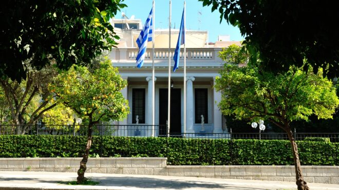 ανήξερη-πλην-αποφασισμένη-563735806