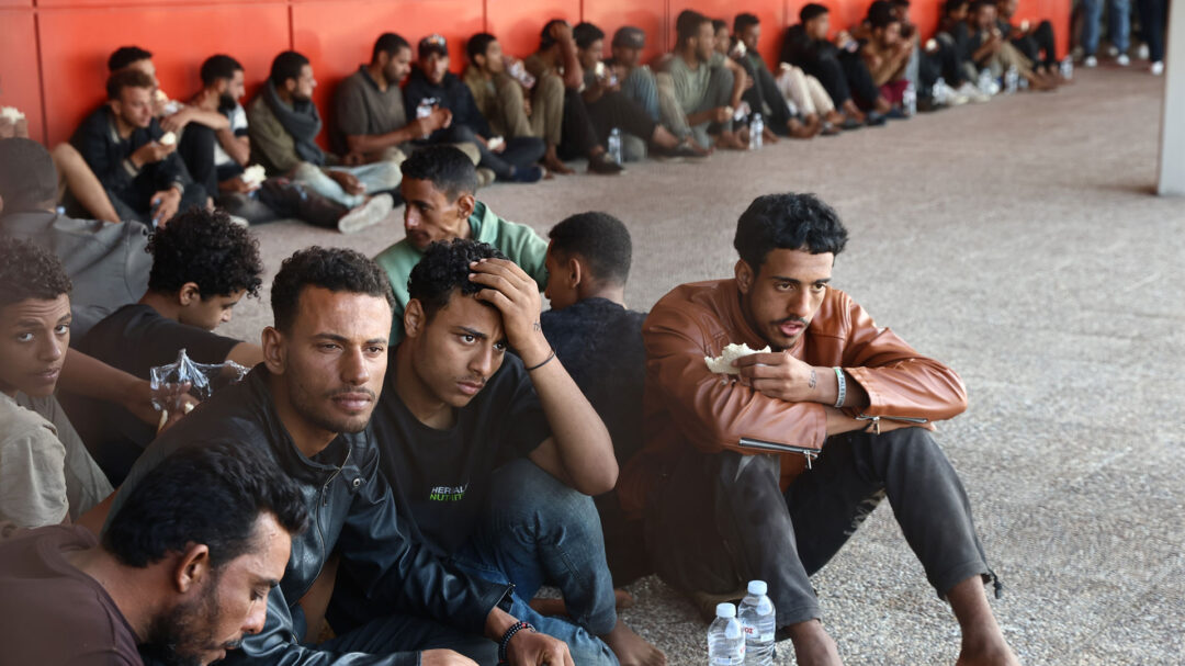 μεταναστευτικό-σκληρή-γραμμή-για-μεί-563709502