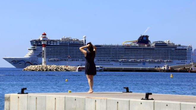 τέλος-τα-μεγάλα-κρουαζιερόπλοια-από-τ-563691268