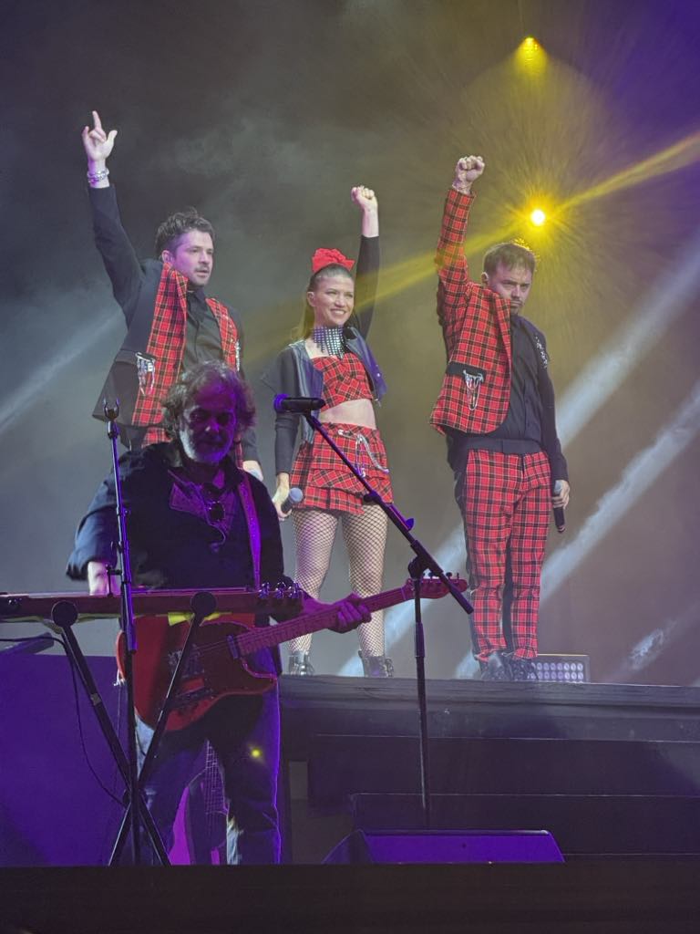 Οι Erreway και η νοσταλγία που ενώνει τους millennials-2