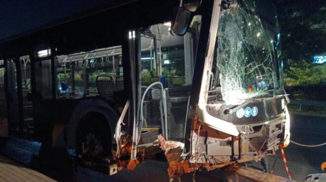 λεωφόρος-βουλιαγμένης-ακυβέρνητο-563707645