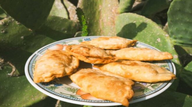 πίτες-στο-τηγάνι-30-πανεύκολες-συνταγές-563696101