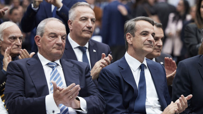 αναταράξεις-στο-εσωτερικό-της-ν-δ-563733775