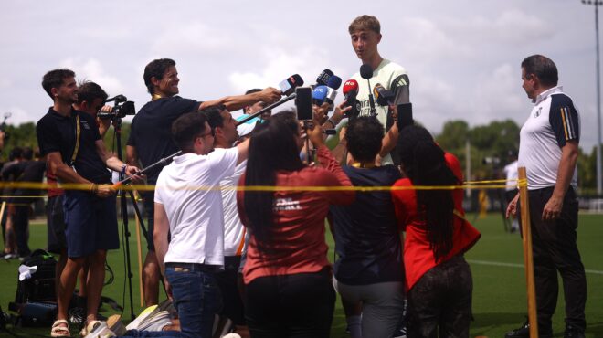 ντιν-χάουσεν-ο-νέος-βασιλιάς-της-ρεά-563693797