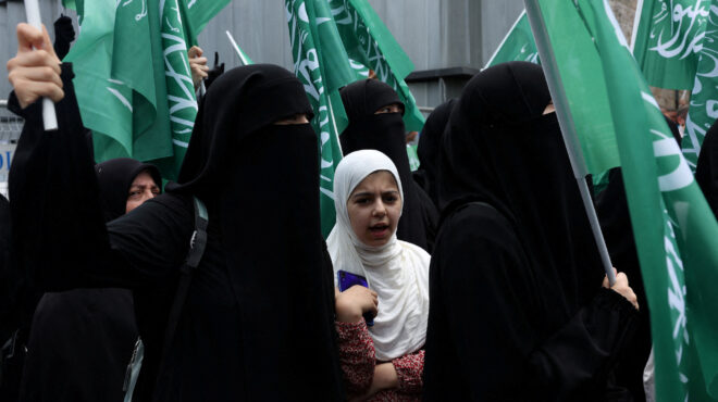 τουρκία-γυναίκες-ποπ-σταρ-και-λοατκι-κ-563696197