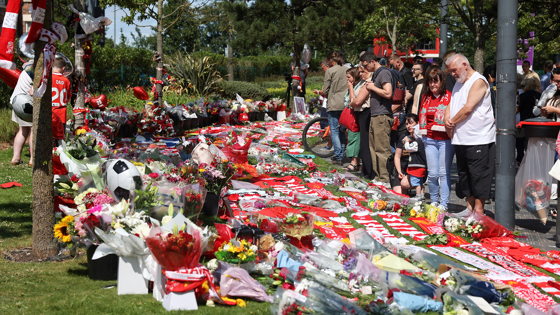 Θλίψη για τον Ζότα και τον αδερφό του: Το μοιραίο ταξίδι των 31 ωρών, το σκάσιμο του ελαστικού και η αναγνώριση με DNA-3