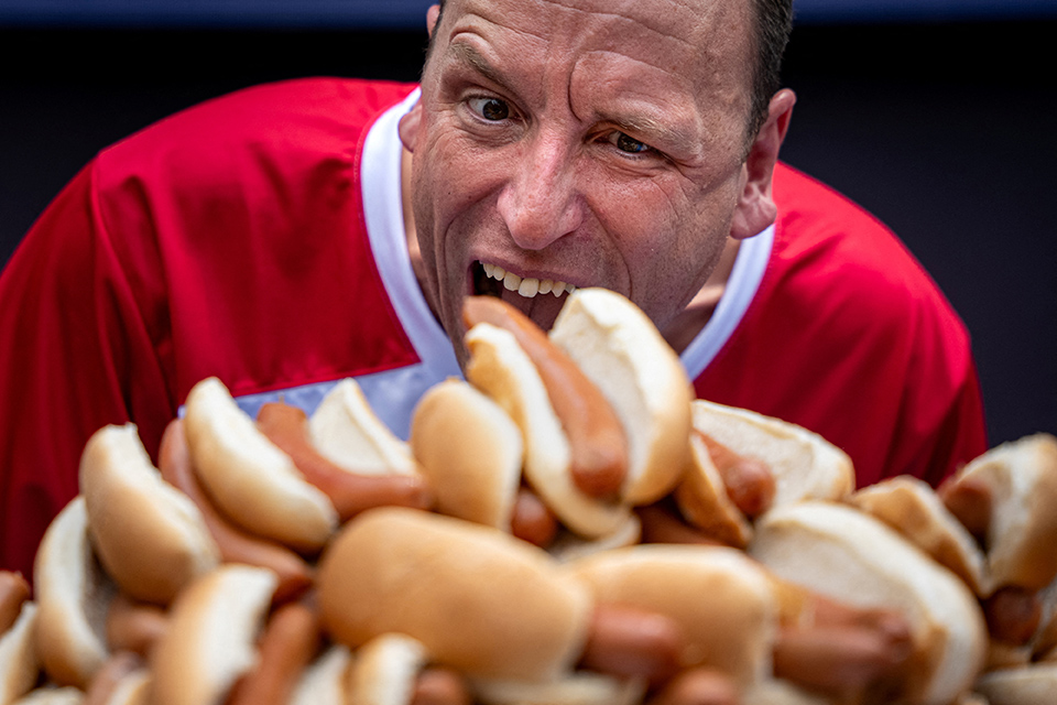 Τουρίστριες στα ελληνικά νησιά-1