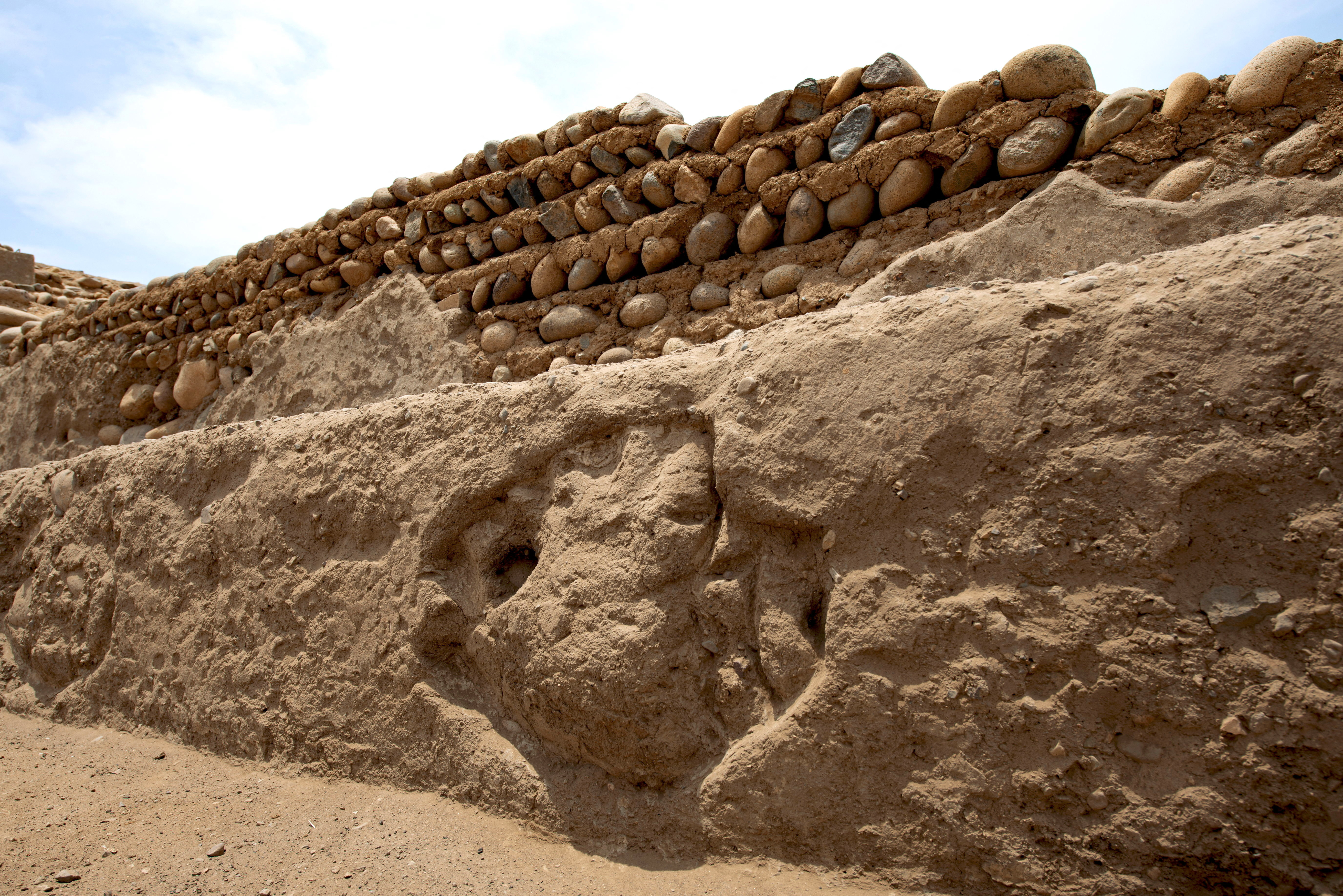 Περού: Ανακαλύφθηκε αρχαία πόλη 3.500 ετών [Εικόνες]-3