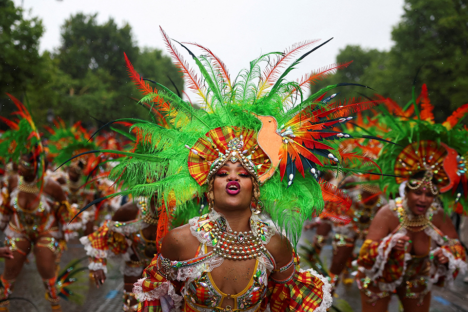 Σπάνιο ταλέντο-1