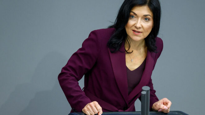 γερμανίδα-υποικ-δασμοί-30-θα-έπλητταν-σ-563713042