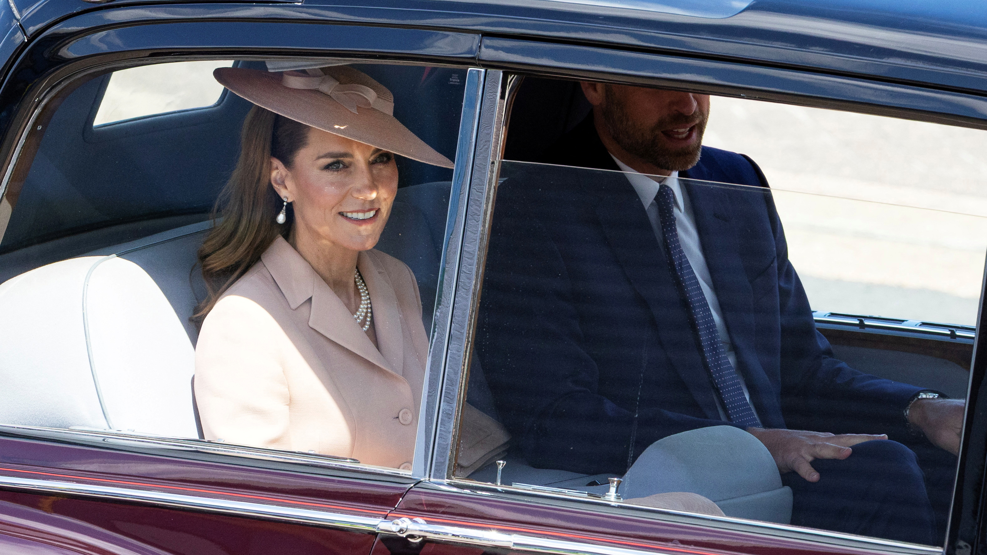 Ο βασιλιάς Κάρολος υποδέχεται τον Μακρόν – Η πρώτη επίσημη επίσκεψη αρχηγού κράτους μετά το Brexit-2