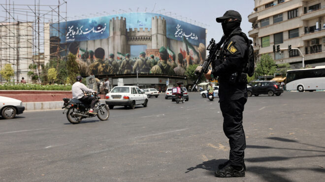 η-τεχεράνη-πλησιάζει-στην-ημέρα-μηδέ-563744092