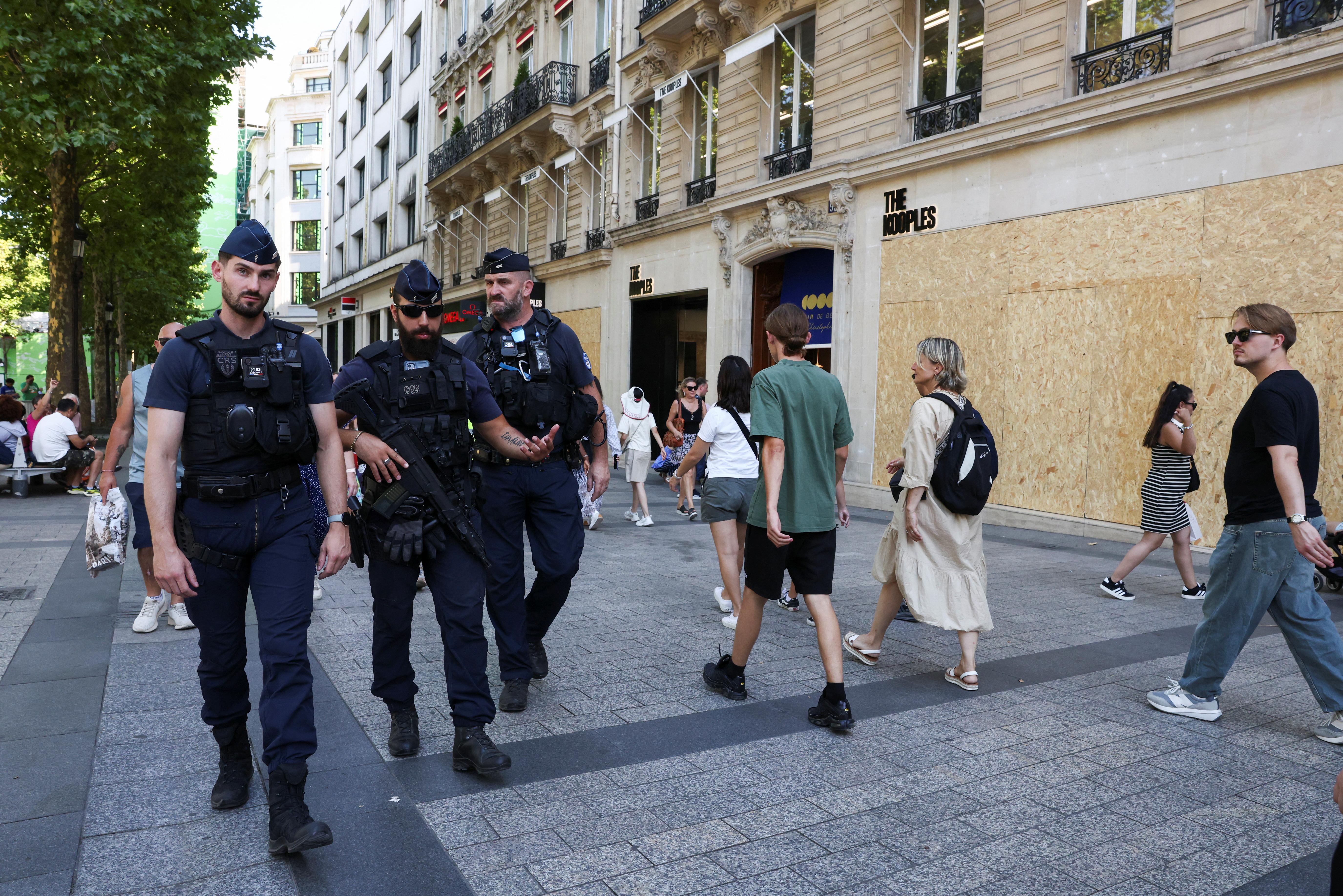 Γαλλία: Σε νυχτερινό «lockdown» οι ανήλικοι σε αρκετές πόλεις λόγω έξαρσης της βίας-1