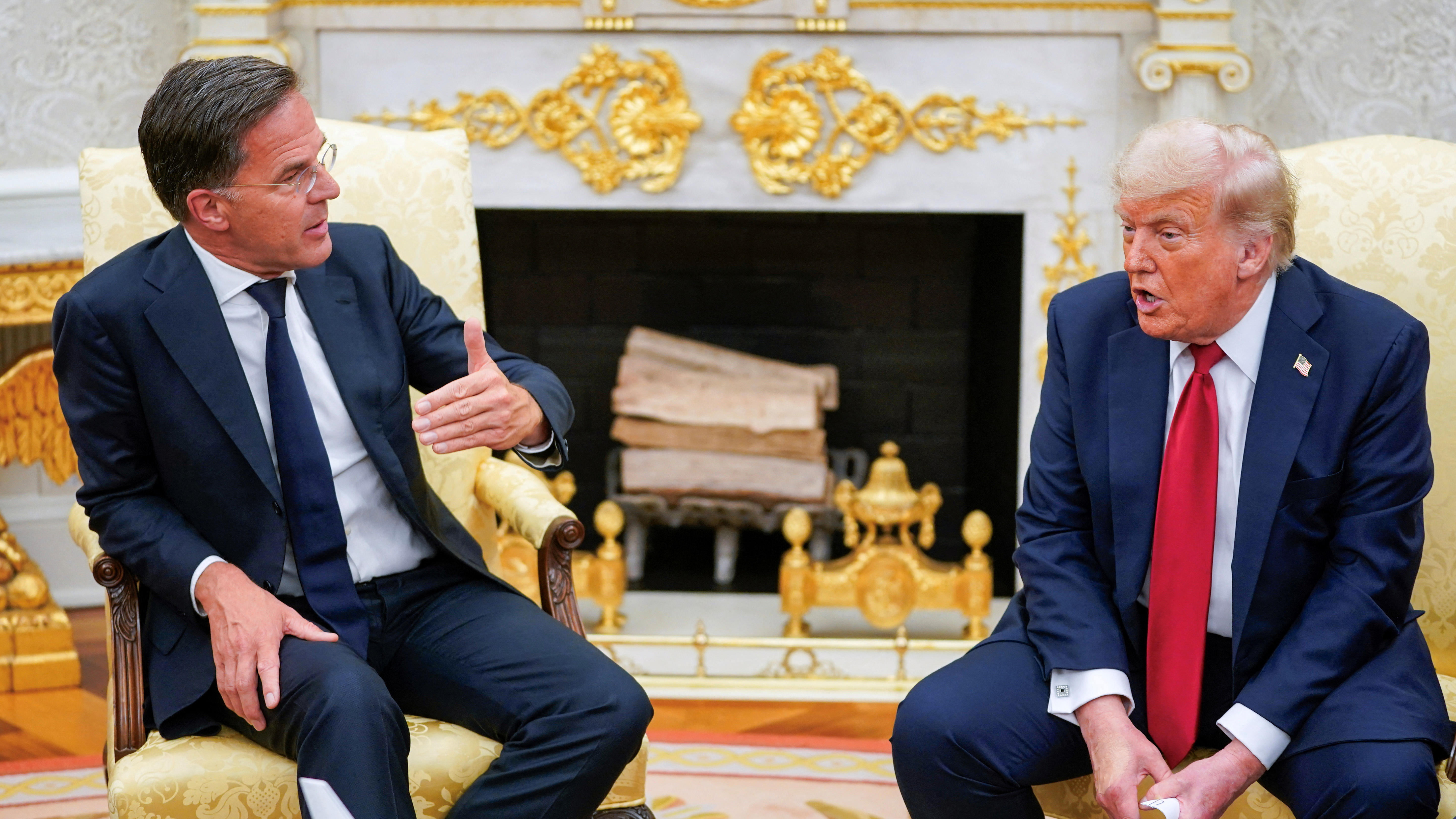 Αποφάσεις Τραμπ για την Ουκρανία: Οπλα μέσω ΝΑΤΟ, τελεσίγραφο στη Ρωσία για ειρηνευτική συμφωνία-2