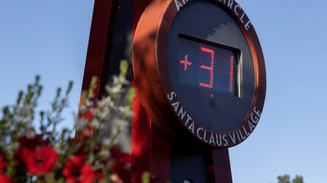 φινλανδία-κολλημένος-στο-κόκκινο-ο-563734414