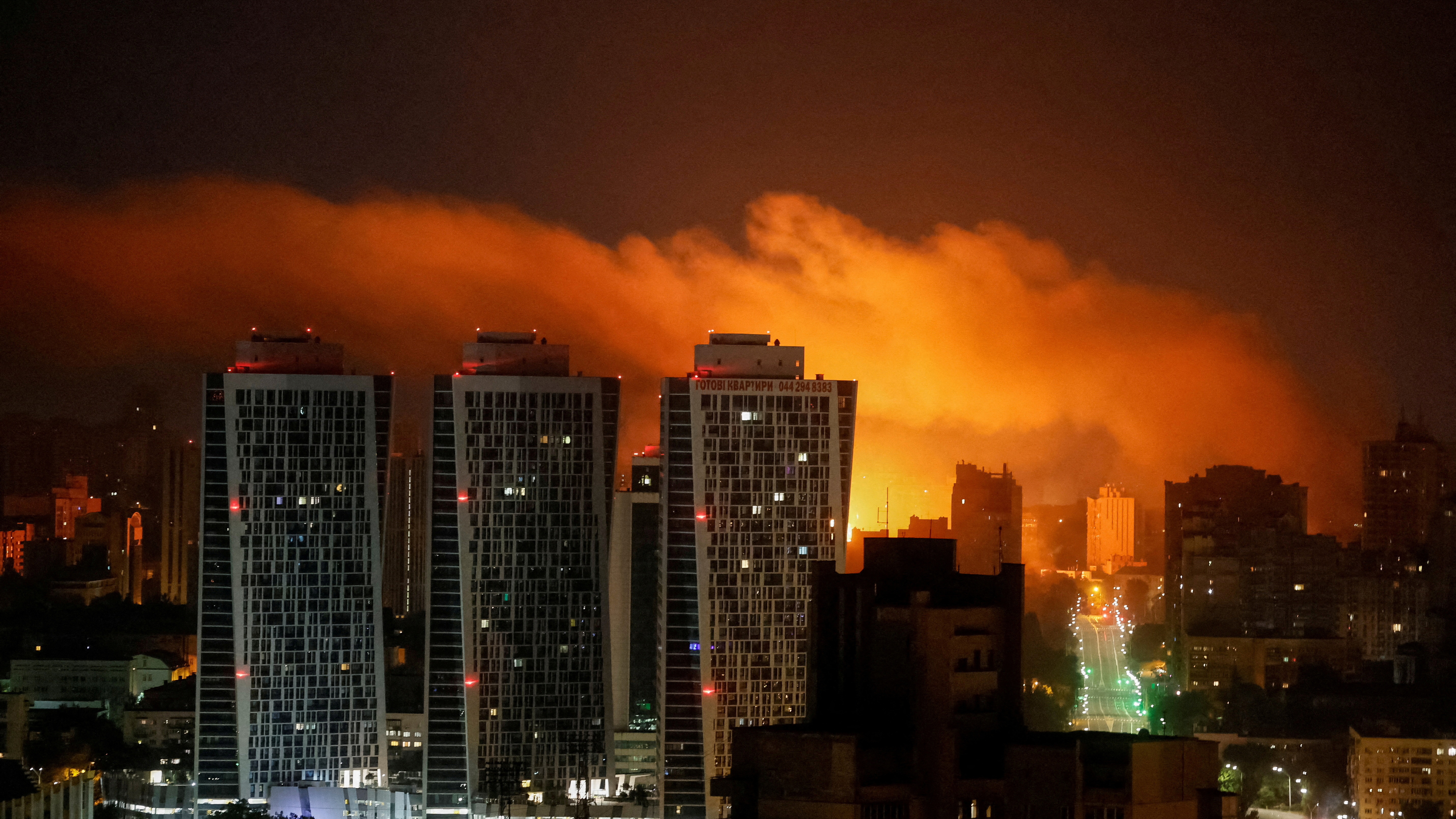 «Αυπνοι στο Κίεβο»: Η πρωτεύουσα της Ουκρανίας στον ρυθμό των νυχτερινών ρωσικών επιθέσεων-2