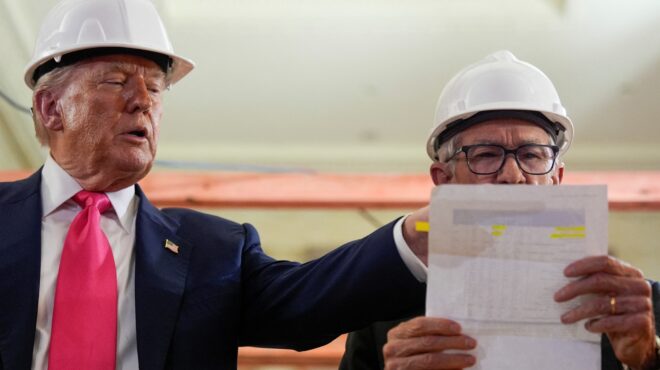 τεταμένη-επίσκεψη-τραμπ-στη-fed-καβγάς-563733865