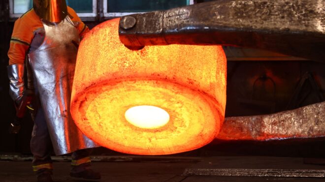 η-υπερπαραγωγή-χάλυβα-και-οι-κίνδυνοι-563735446