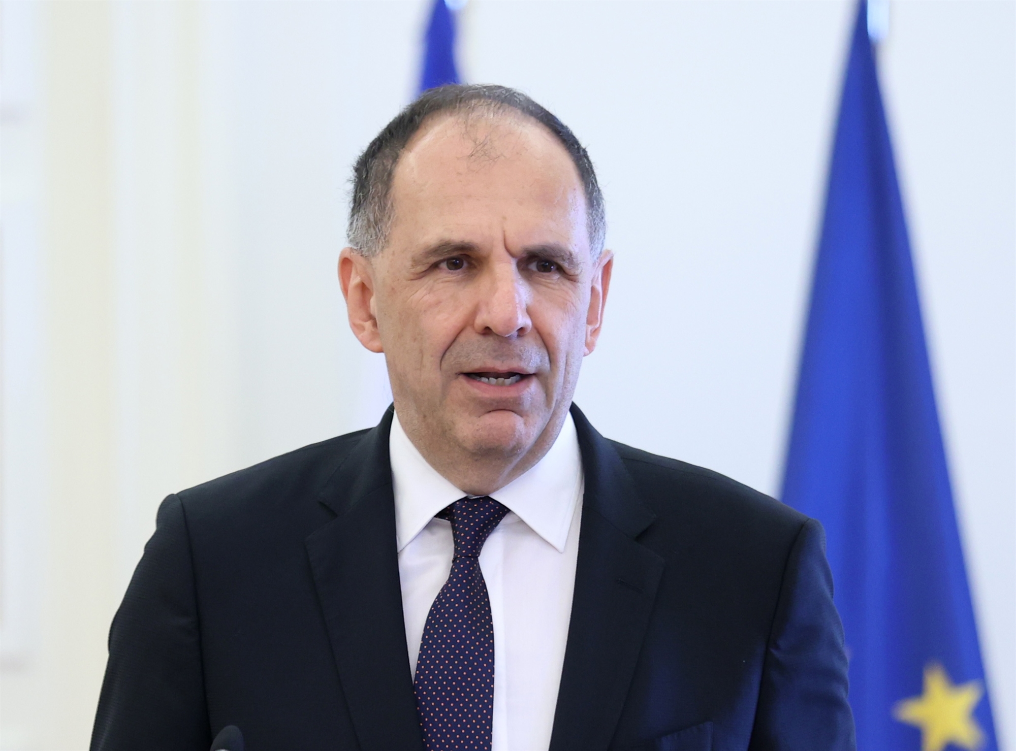 Εντός και Εκτός: Ελλάδα, Ισραήλ, Ινδία και Εμιράτα κοντά και στην πράξη-1