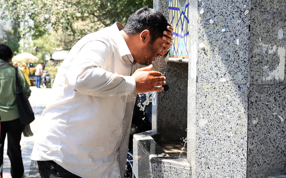 Ιράν: Τους 52 βαθμούς ξεπέρασε ο υδράργυρος – Αδεια τα φράγματα, αλλεπάλληλες οι διακοπές ρεύματος-2