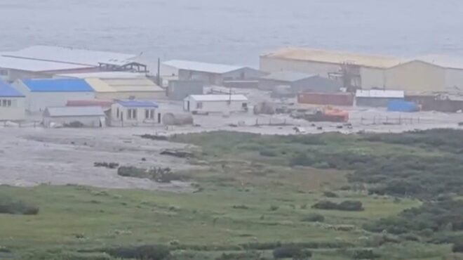 ακόμα-κι-ένα-τσουνάμι-20-εκατοστών-έχει-563741629