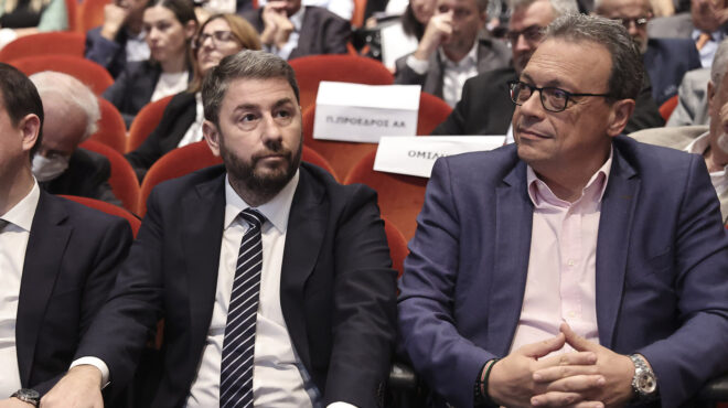 στον-πάγο-ξανά-οι-σχέσεις-πασοκ-συριζα-563721742