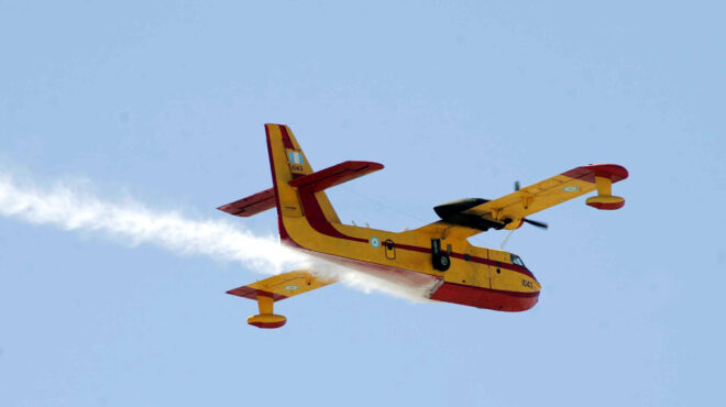 η-ελλάδα-στέλνει-δύο-canadair-στη-βόρεια-μακε-563712859