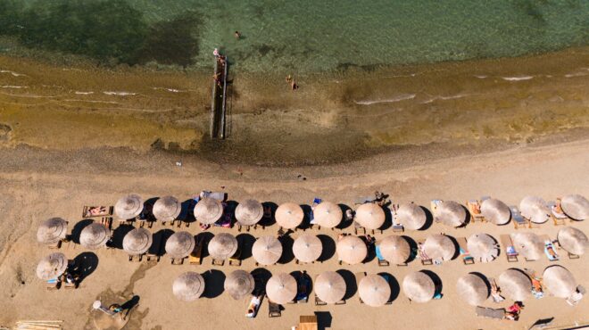 ελεγχοι-στις-παραλίες-ξήλωσαν-ομπρ-563727970