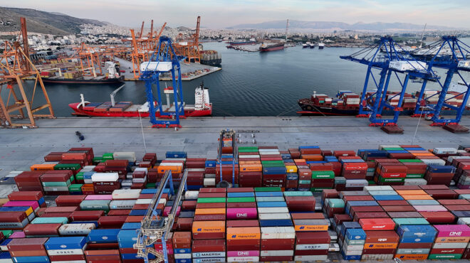 το-πλήγμα-των-δασμών-στις-ελληνικές-εξ-563731693