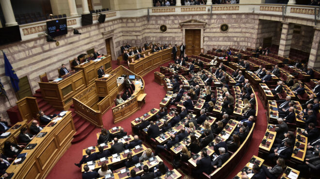 βουλή-live-η-συζήτηση-της-τροπολογίας-για-563709628