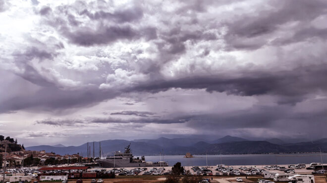 meteo-πάνω-από-10-000-κεραυνοί-οι-8-περιοχές-με-τ-563744482