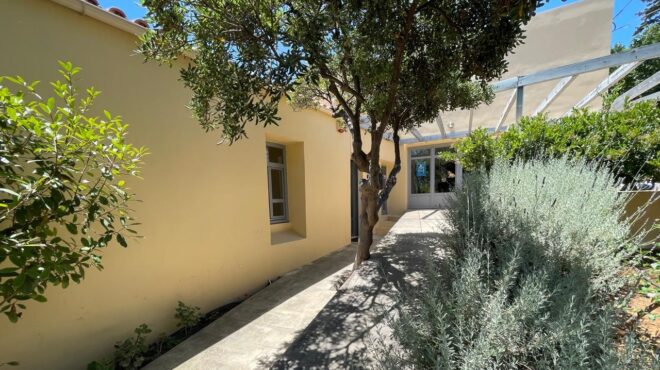 υππο-νεώτερο-μνημείο-η-πατρική-οικία-τ-563740117