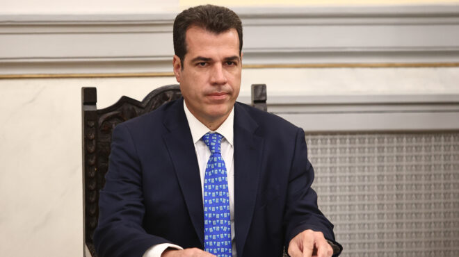 θ-πλεύρης-αυστηρά-μηνύματα-για-το-μετα-563700346