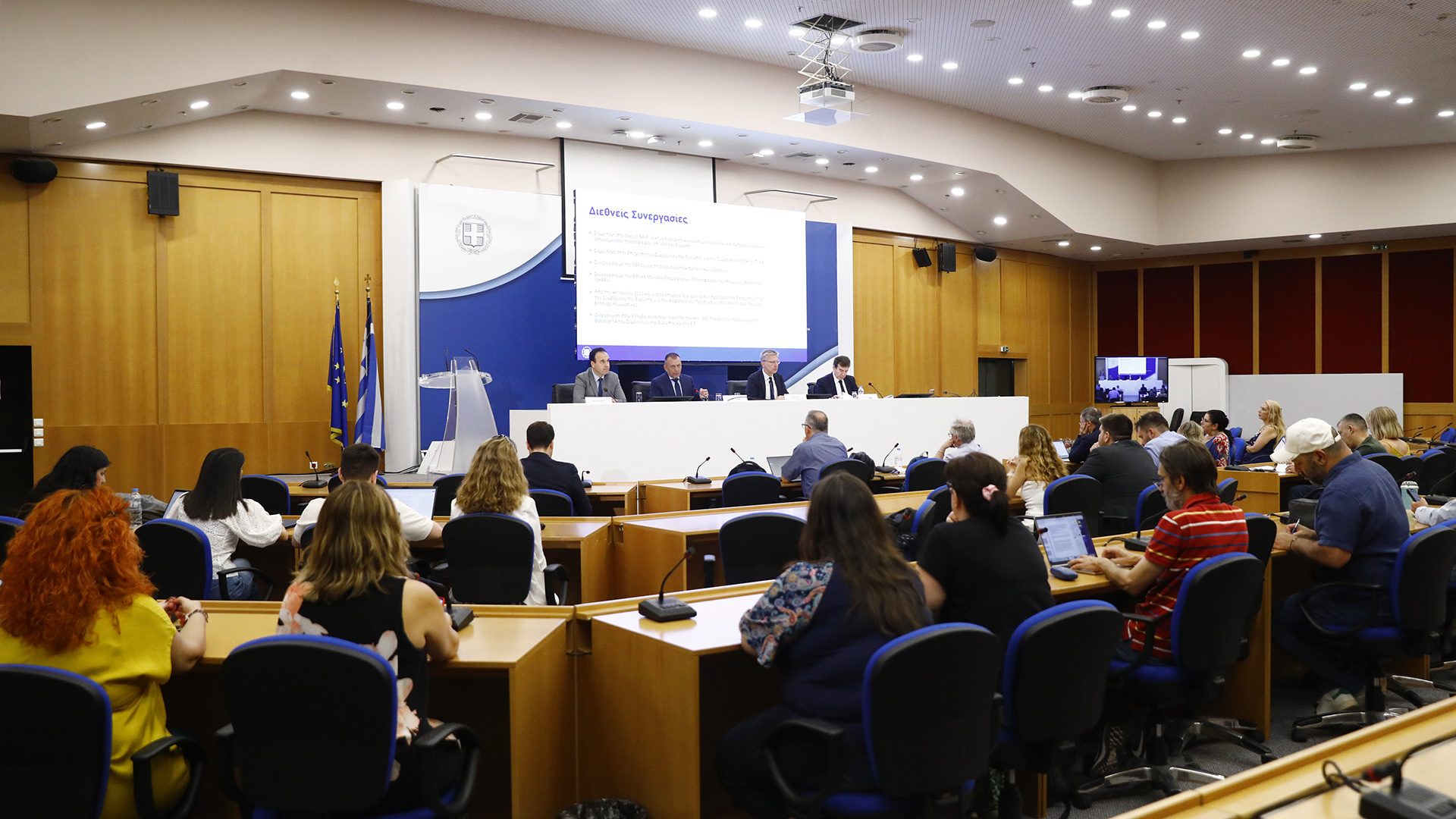 Κυβέρνηση: Απολογισμός των μέτρων για την αντιμετώπιση της οπαδικής βίας – 1,4 εκατ. ευρώ από πρόστιμα, 2.500 κάμερες στα γήπεδα-1