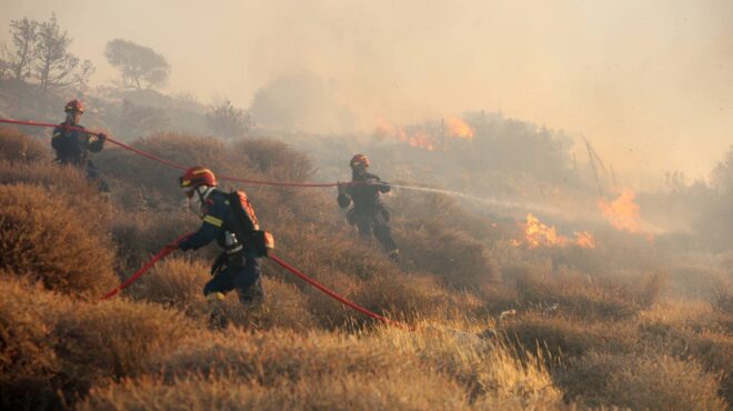 φωτιά-στην-ιεράπετρα-μάχη-με-τις-αναζω-563695840