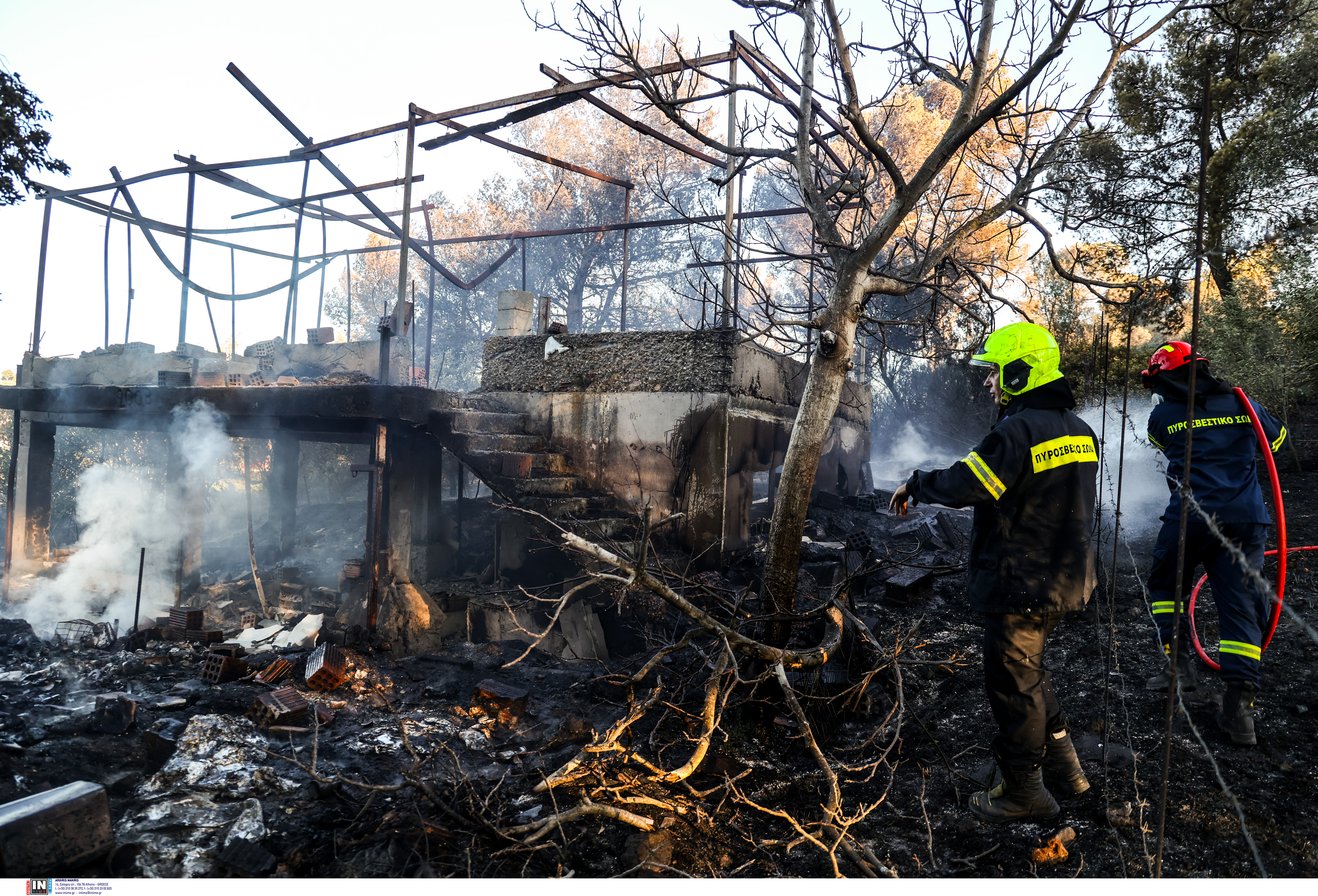 Πυρκαγιές: Επιφυλακή υπό τον φόβο αναζωπυρώσεων σε Ανατολική Αττική και Ιεράπετρα-1