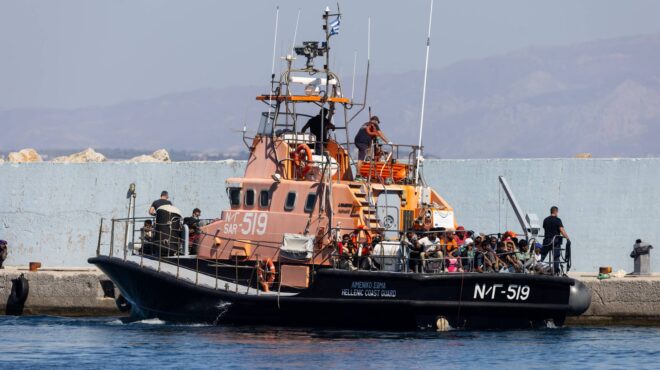 υπό-έντονη-πίεση-η-κρήτη-λόγω-της-έκρη-563701942