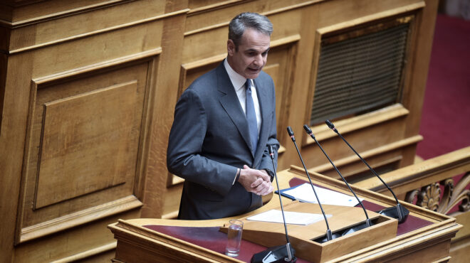 στη-μαλακάσα-μεταφέρονται-οι-520-μετανάσ-563706100