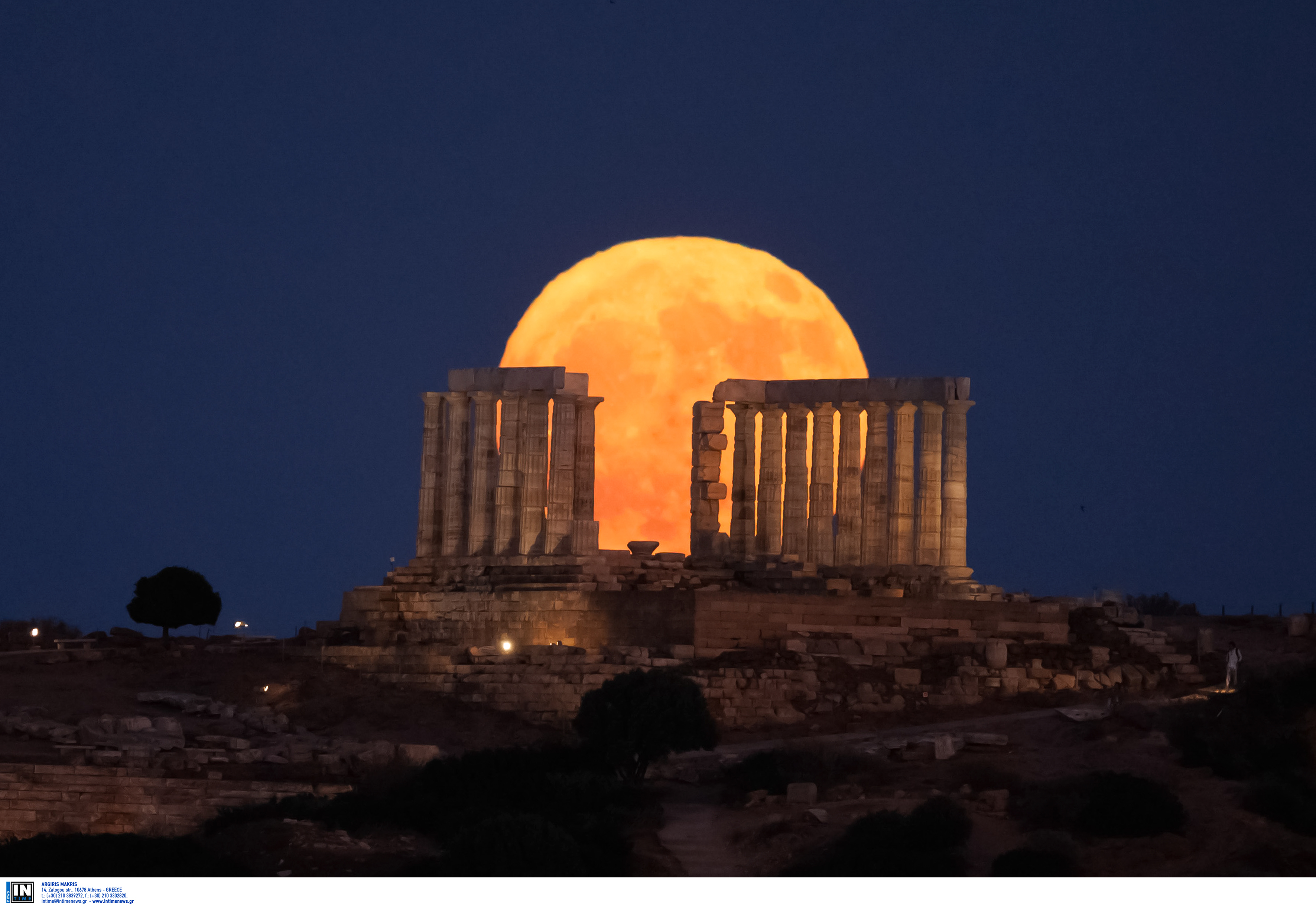Μαγεύει το «Φεγγάρι του Ελαφιού»: Εντυπωσιακές εικόνες από το Σούνιο-3