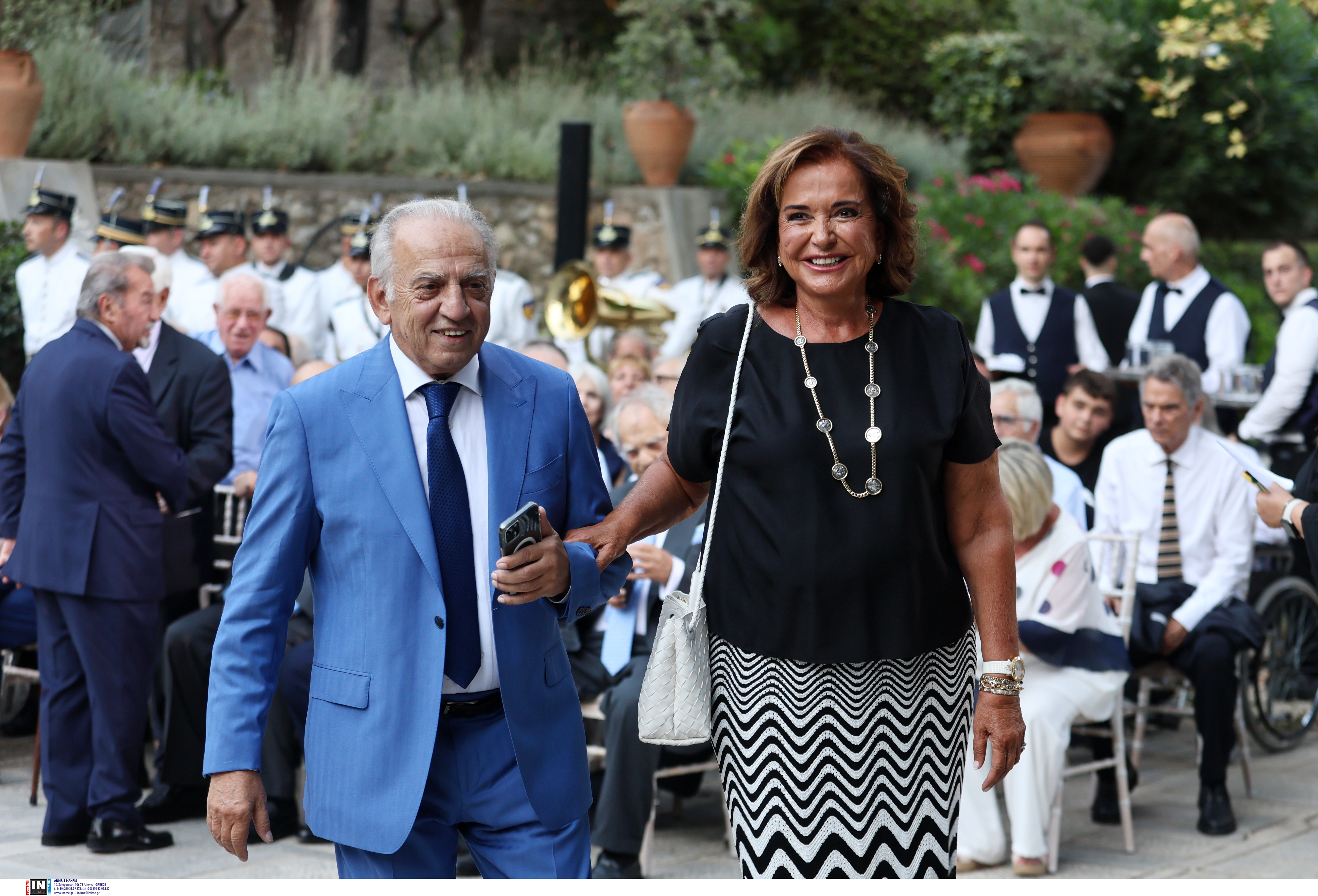 Προεδρικό Μέγαρο: Τα κλικ, τα χαμόγελα και οι απουσίες από τη δεξίωση για τη Δημοκρατία-6